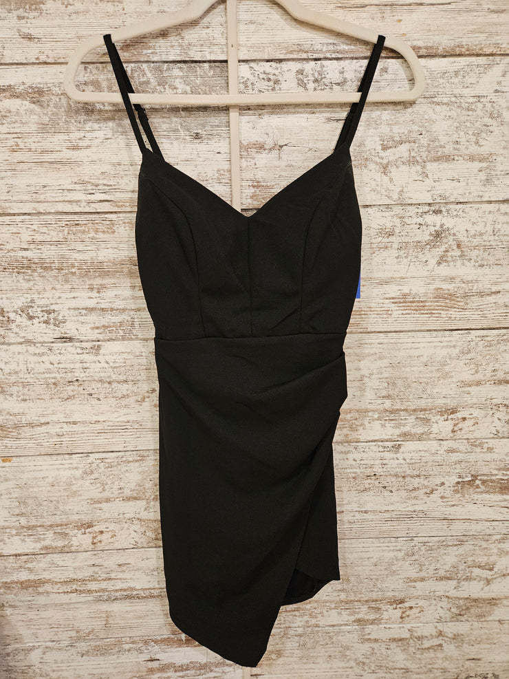 BLACK SHORT DRESS