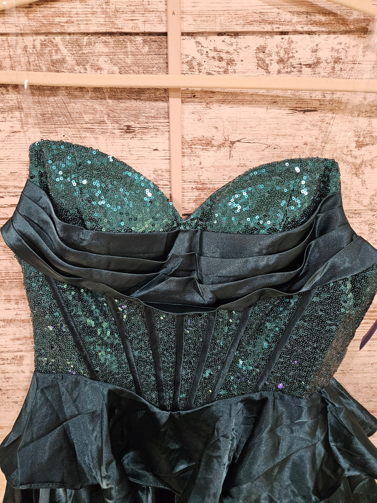 GREEN TIERED SHORT DRESS (NEW)