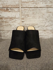 BLACK MICROSUEDE HEELS (NEW)