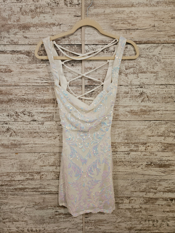 WHITE SPARKLY SHORT DRESS
