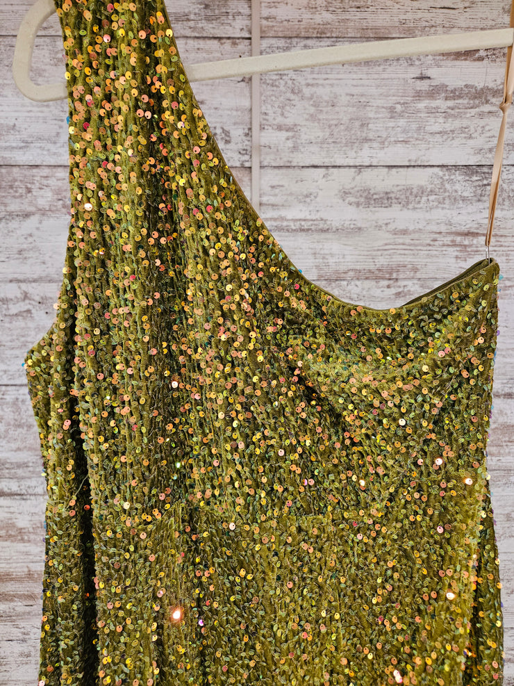 GREEN SEQUIN A LINE GOWN
