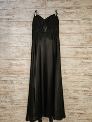 BLACK LONG EVENING GOWN