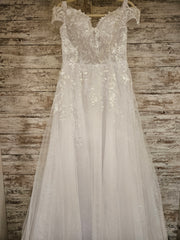 WHITE WEDDING GOWN (NEW)