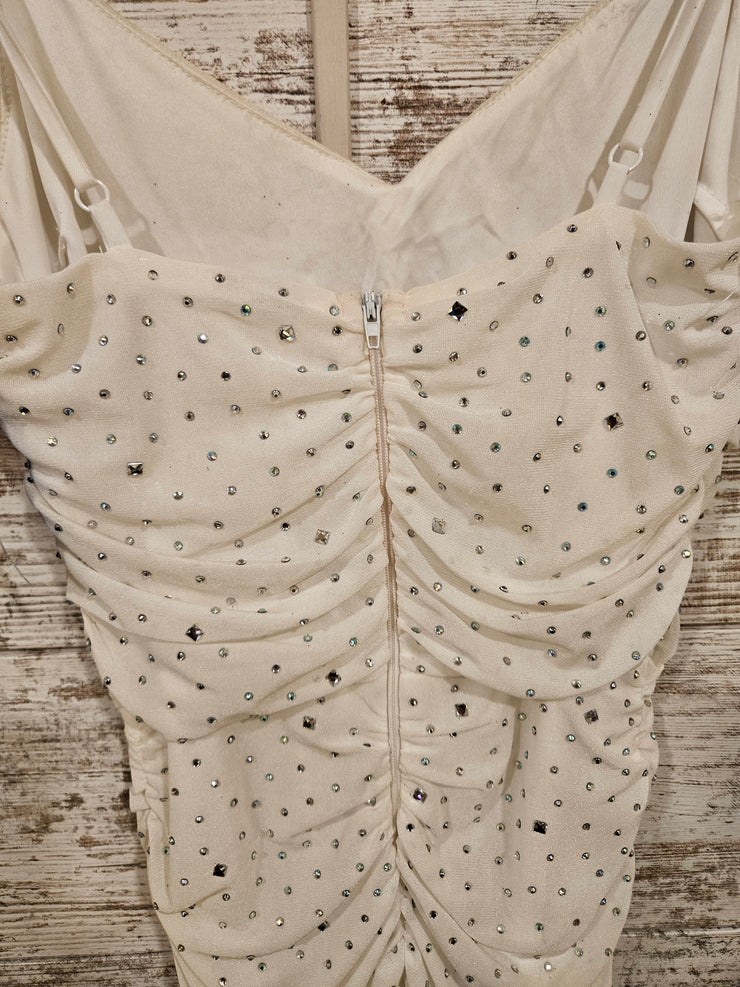 WHITE SPARKLY SHORT DRESS