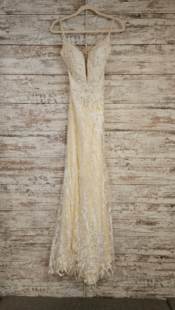 YELLOW/WHITE LONG DRESS (NEW)