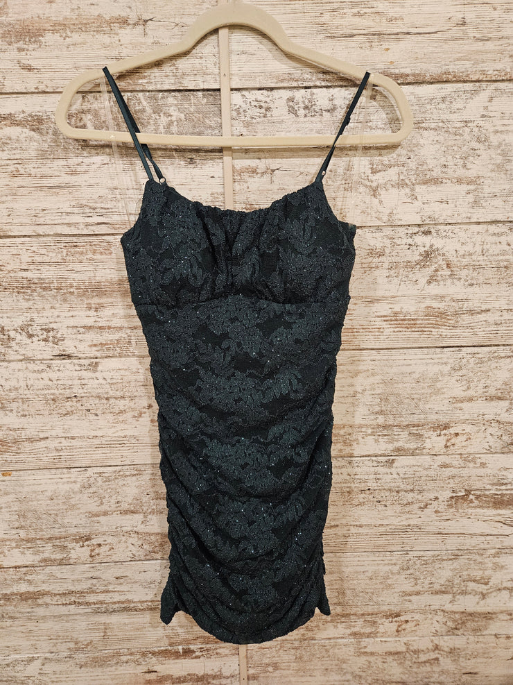 GREEN LACE SHORT DRESS