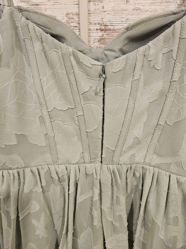 GREEN LONG EVENING GOWN