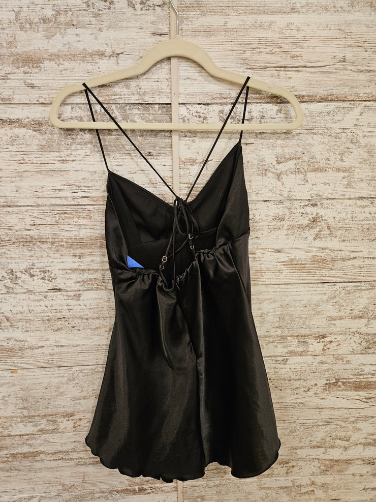BLACK SHORT DRESS