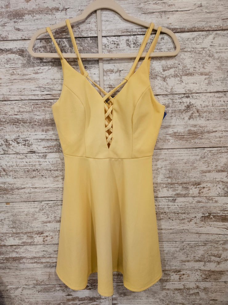 YELLOW SHORT DRESS