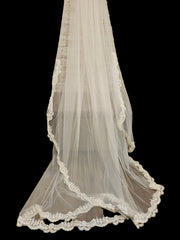 WHITE CATHEDRAL LONG VEIL