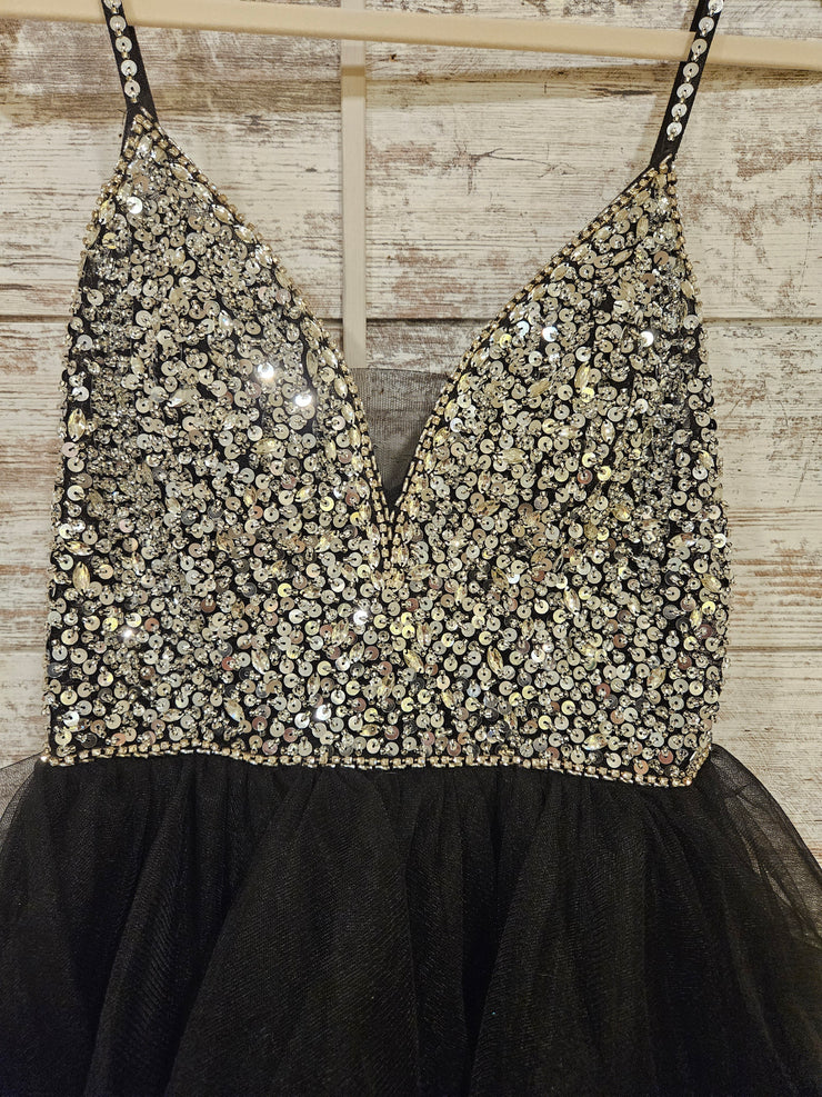 BLACK/SILVER SHORT DRESS