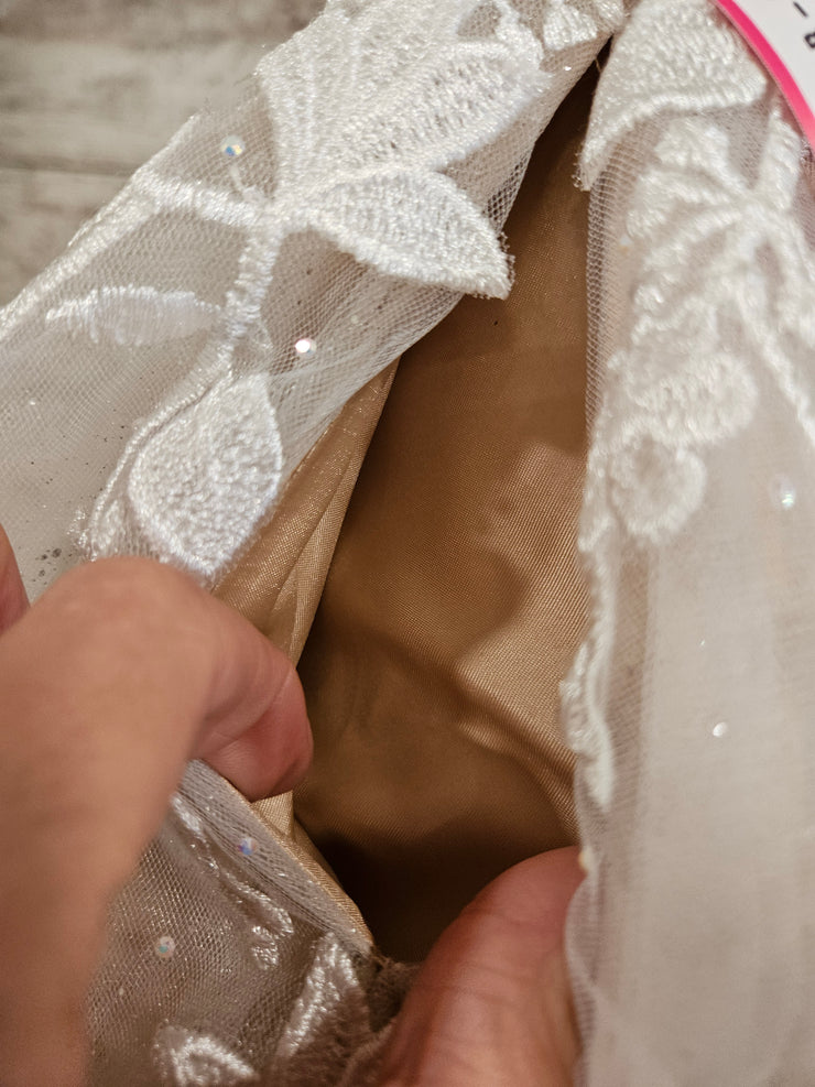 IVORY/FLORAL A LINE GOWN (NEW)