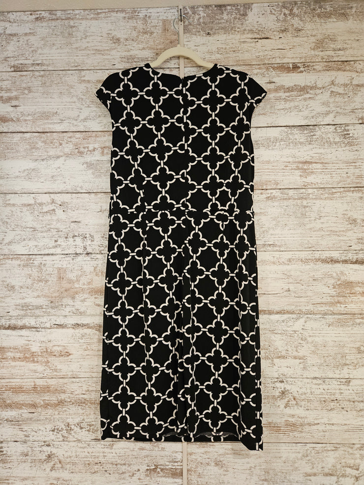 BLACK/WHITE SHORT DRESS-NEW$89