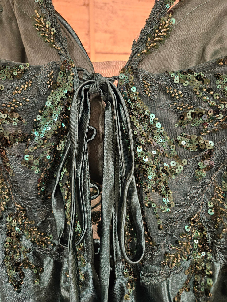 GREEN LONG EVENING GOWN (NEW)