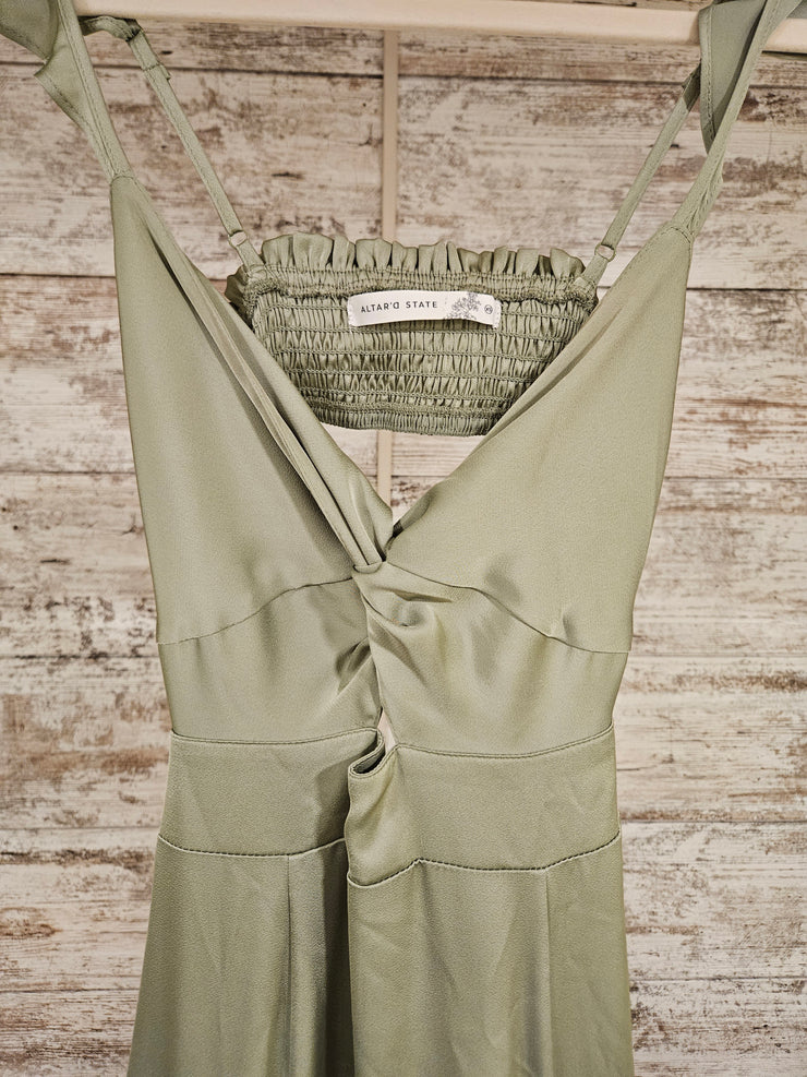 GREEN RUFFLED LONG EVENING GOW