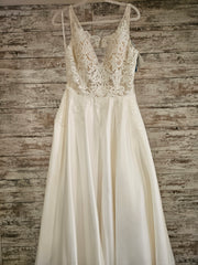 WHITE WEDDING GOWN-NEW $1200