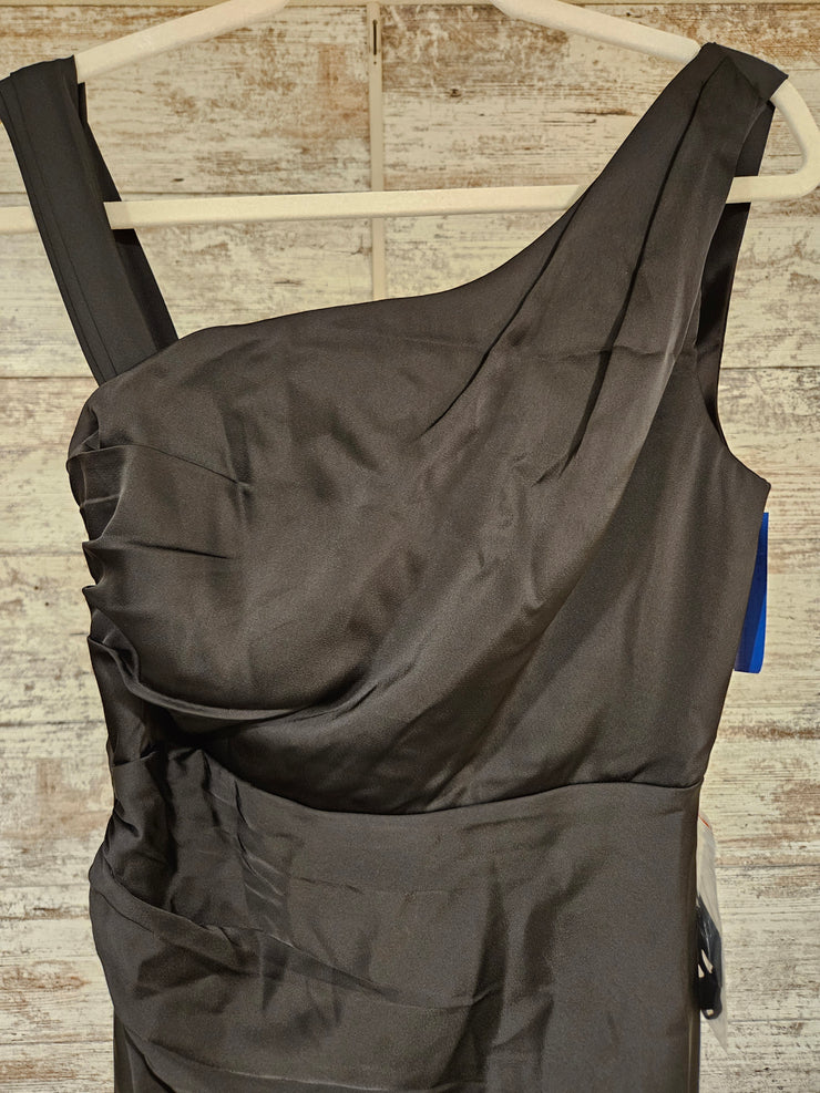 BLACK LONG EVENING GOWN (NEW)