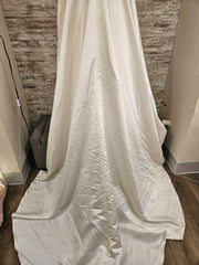 WHITE WEDDING GOWN-NEW $1200