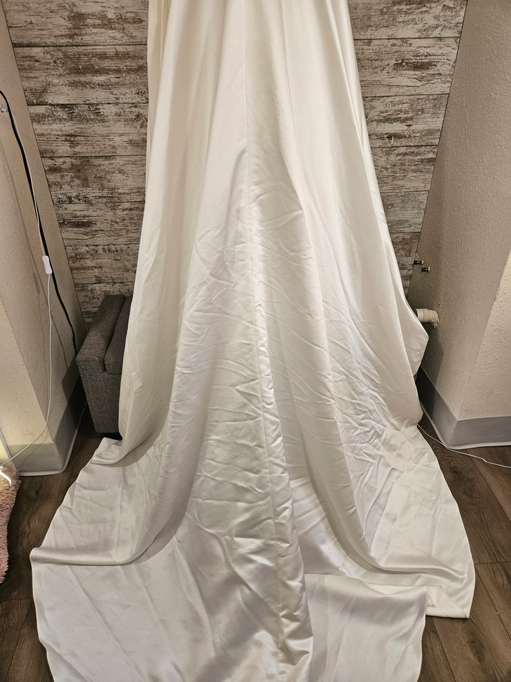 WHITE WEDDING GOWN-NEW $1200