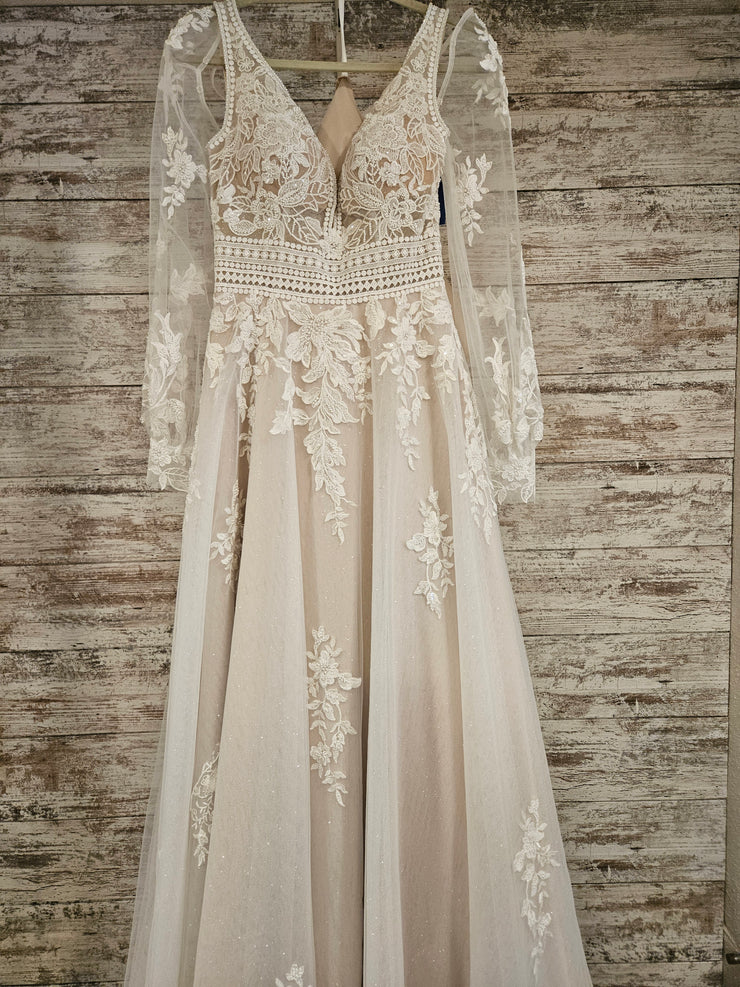 WHITE WEDDING GOWN (NEW) $1300