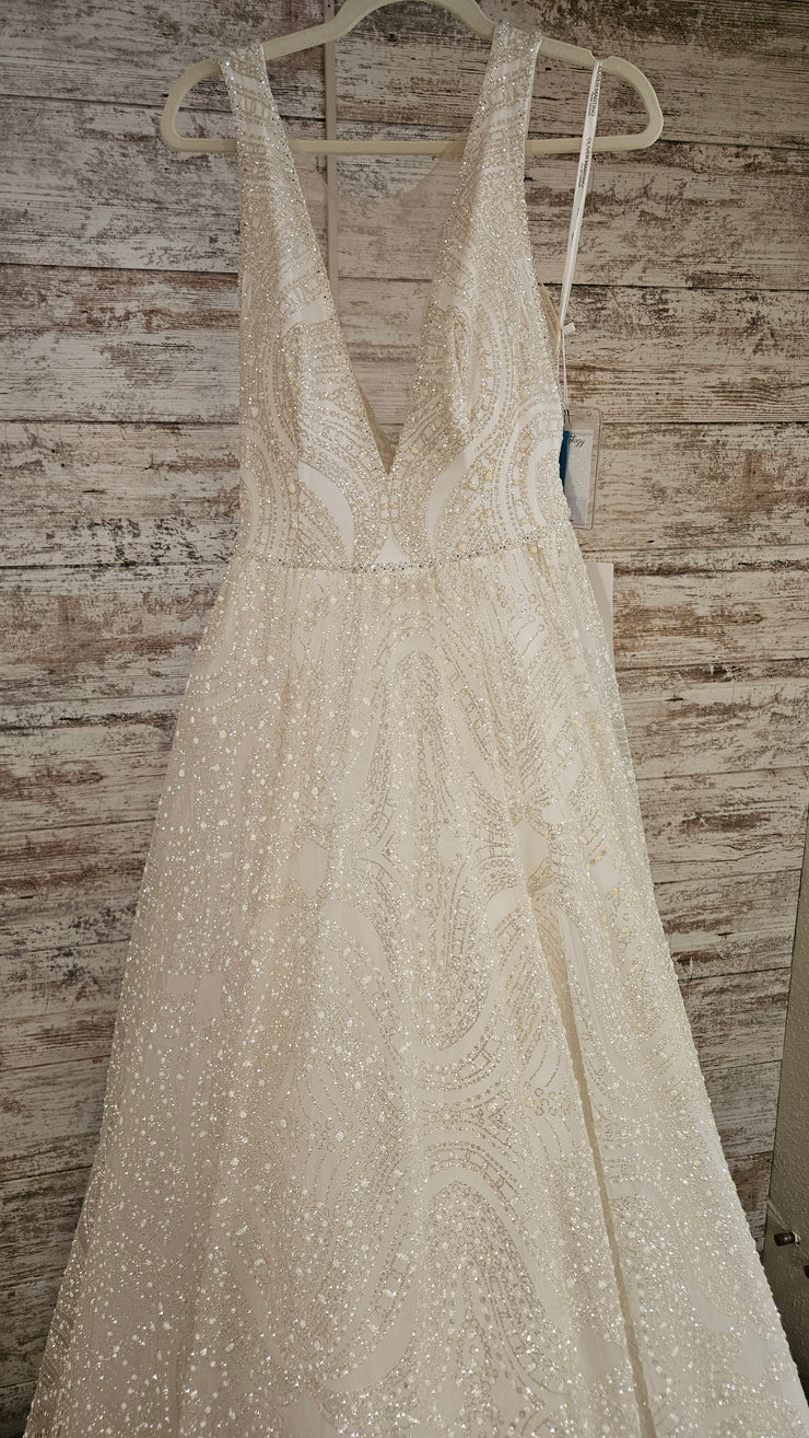 IVORY SPARKLY WEDDING-NEW$1799