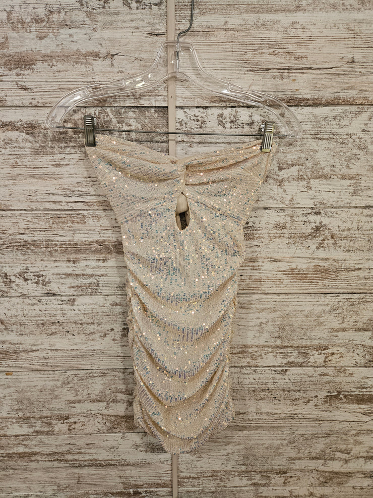 IVORY SPARKLY SHORT DRESS