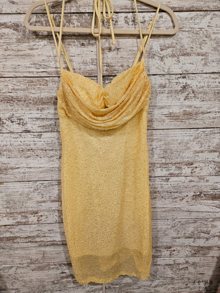 YELLOW SPARKLY SHORT DRESS