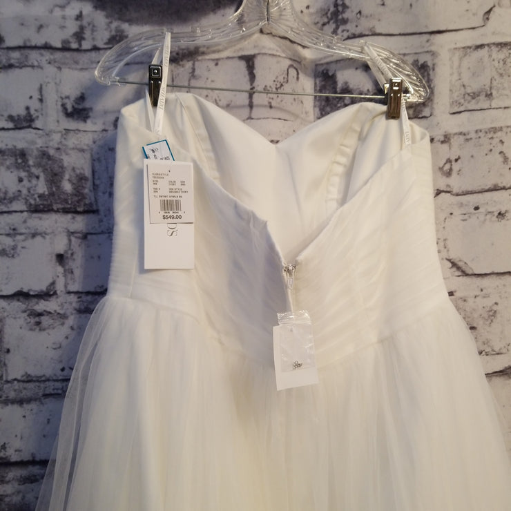 WHITE WEDDING DRESS NEW- $549