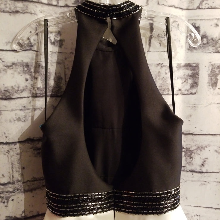 WHITE/BLACK A LINE GOWN (NEW)