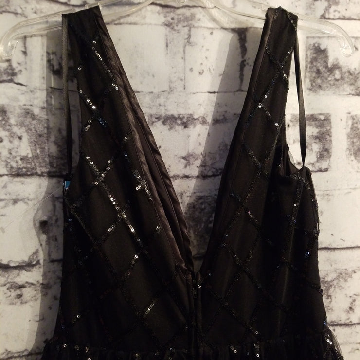 BLACK/FLORAL A LINE GOWN (NEW)