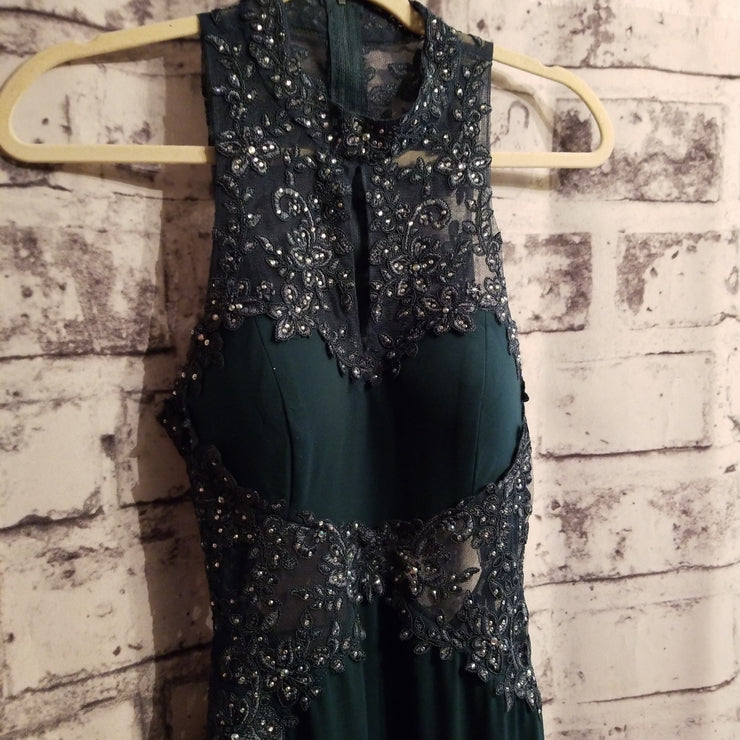 GREEN LONG EVENING GOWN