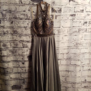 GRAY/BEADED 2 PC. A LINE SET