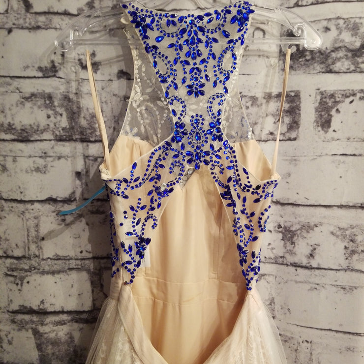 WHITE/BLUE A LINE GOWN