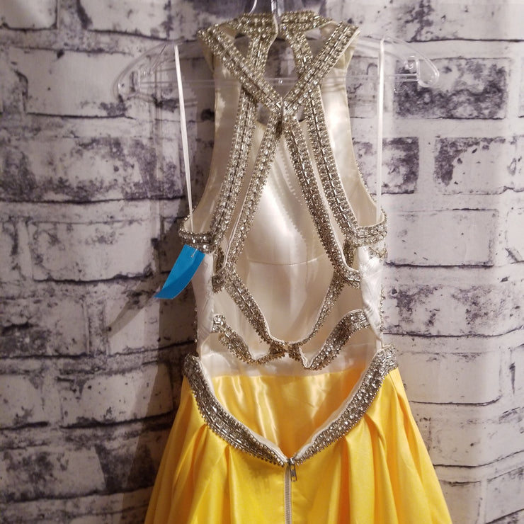 WHITE/YELLOW A LINE GOWN