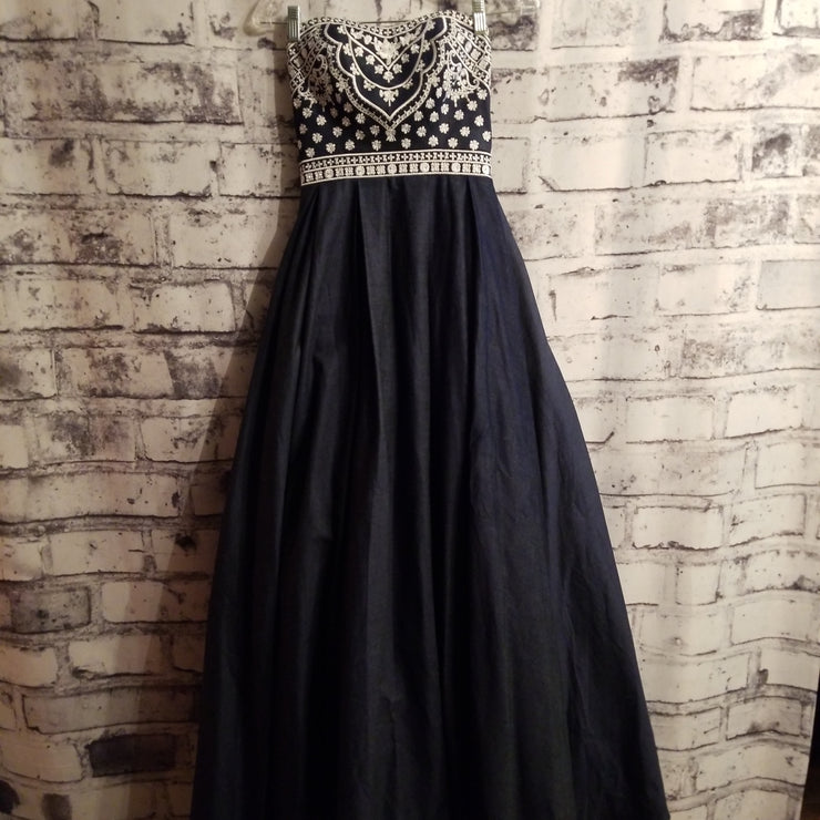 NAVY/WHITE A LINE GOWN (NEW)