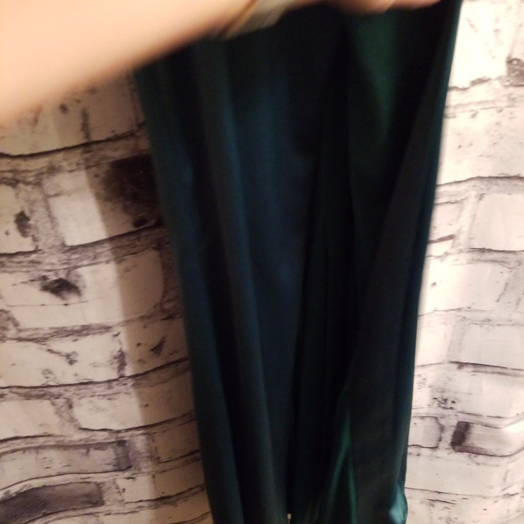 GREEN LONG EVENING GOWN