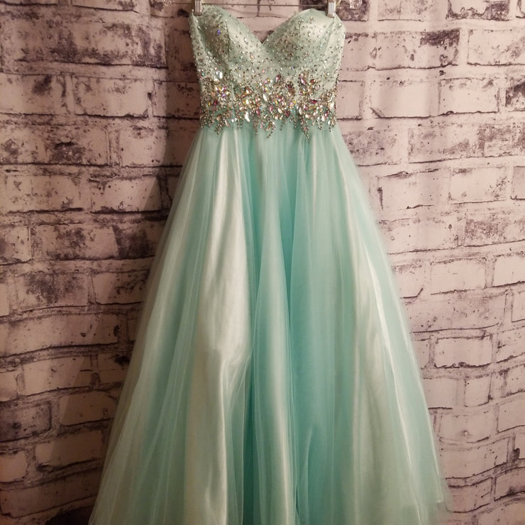 GREEN PRINCESS GOWN