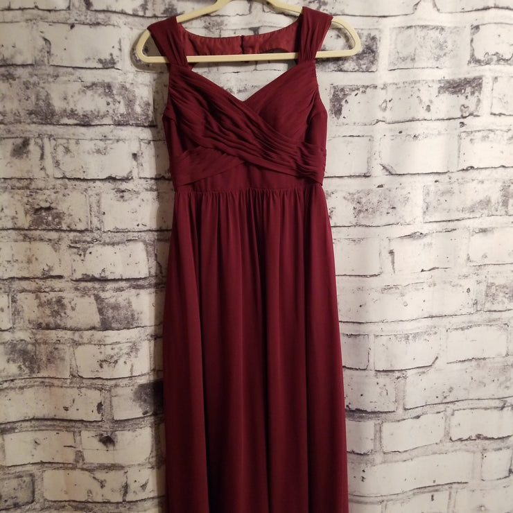 BURGUNDY LONG EVENING GOWN