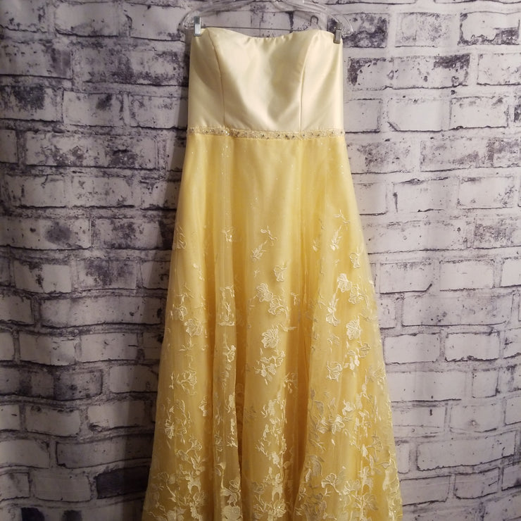 YELLOW A LINE GOWN (NEW)