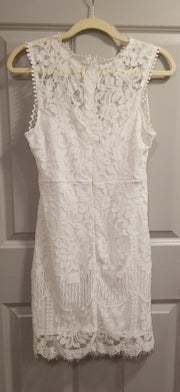 WHITE LACE SHORT DRESS
