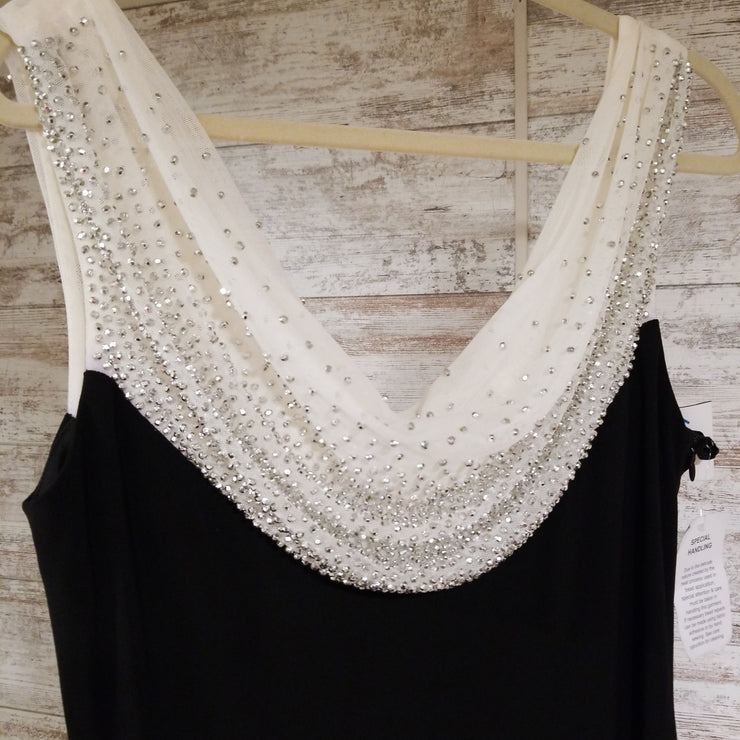 BLACK/WHITE LONG DRESS (NEW)