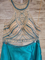 TURQUOISE/TAN 2 PC. GOWN SET