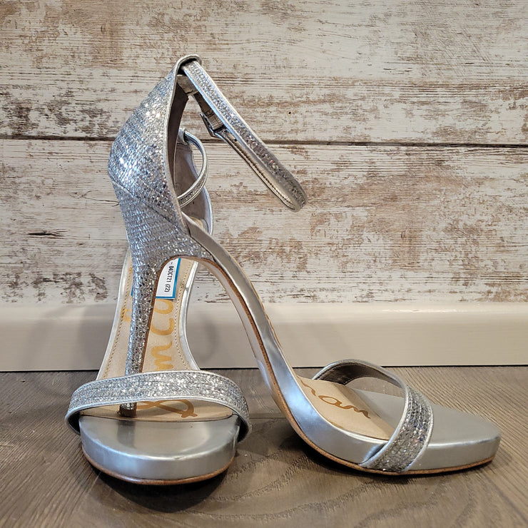 SILVER SPARKLY HEELS