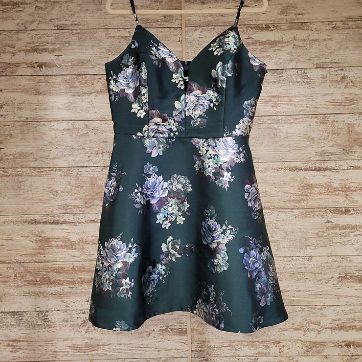 GREEN/FLORAL SHORT DRESS
