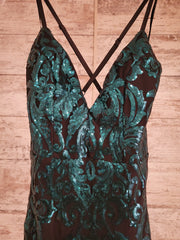 GREEN LONG EVENING GOWN