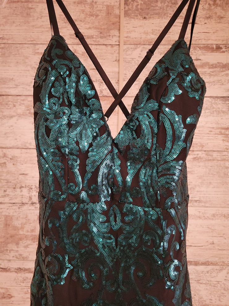 GREEN LONG EVENING GOWN