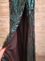 GREEN LONG EVENING GOWN