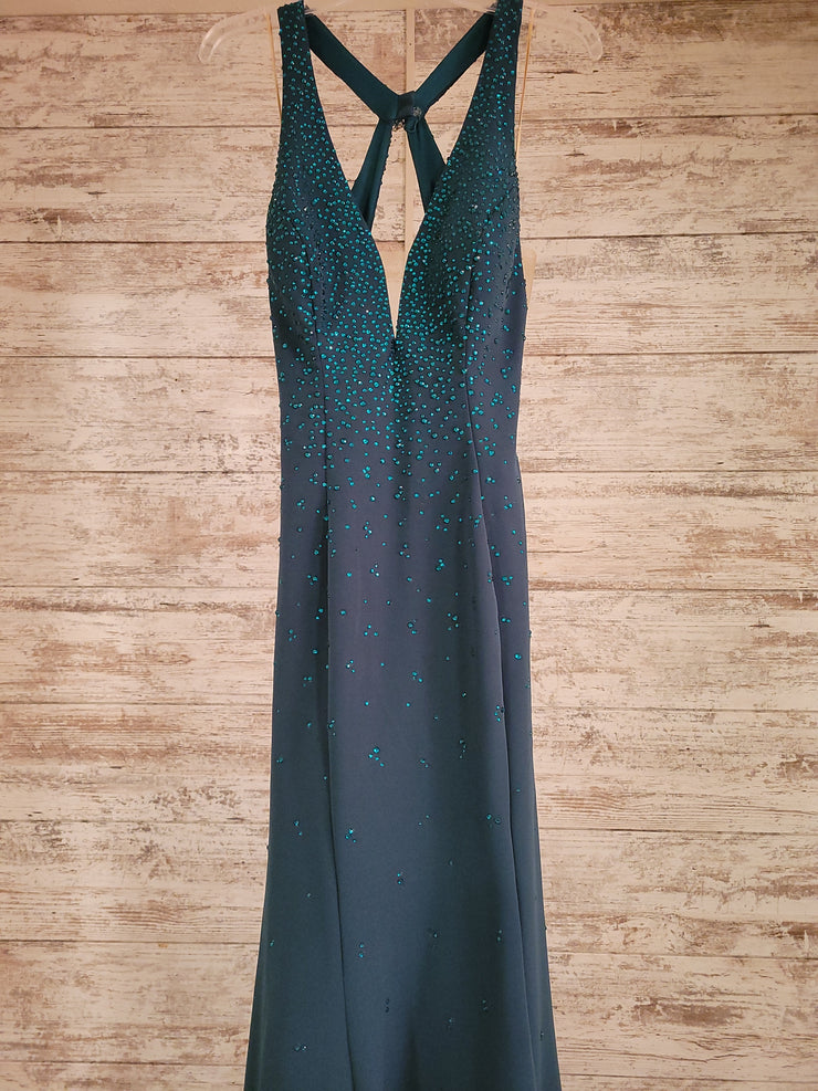 GREEN LONG EVENING GOWN