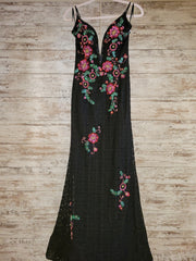 BLACK/BEADED FLORAL LONG GOWN