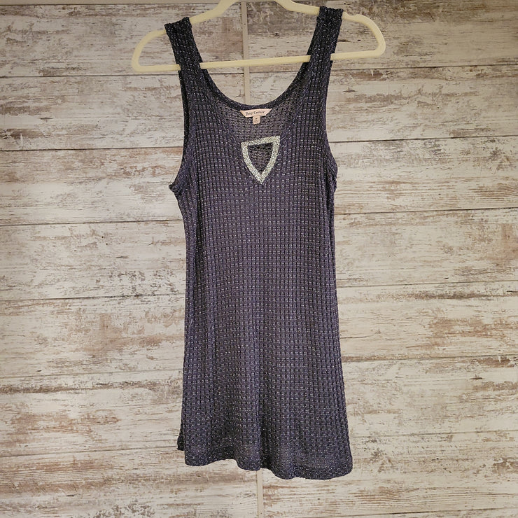 SILVER SLEEVELESS TOP